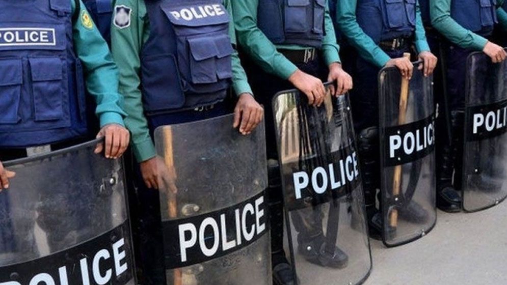 বিমানবন্দরে আগুন: উত্তরায় ৫ হাজারেরও বেশি পুলিশ মোতায়েন